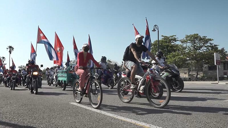 Cubanos salen a las calles a pedir fin del bloqueo de EEUU