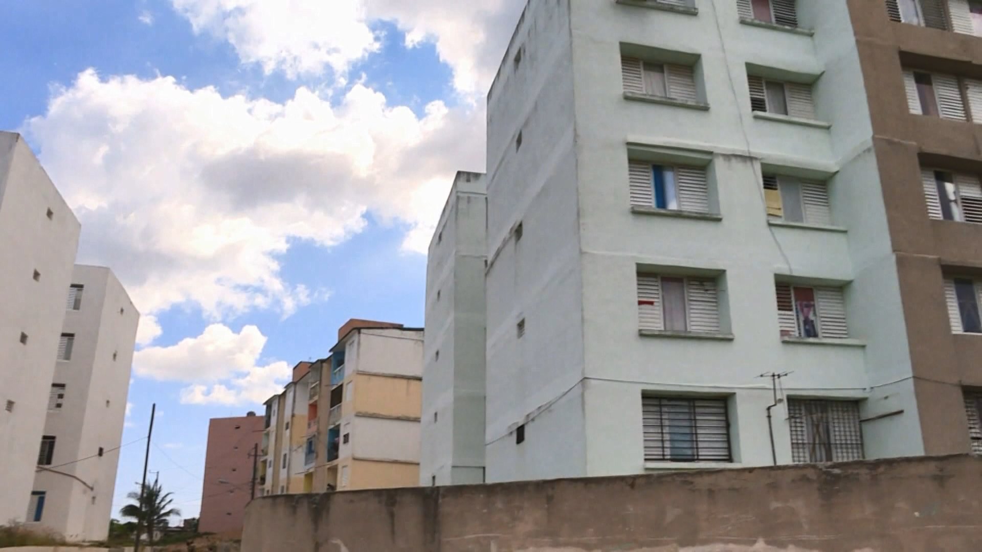 Construyen viviendas en Cuba para familias numerosas