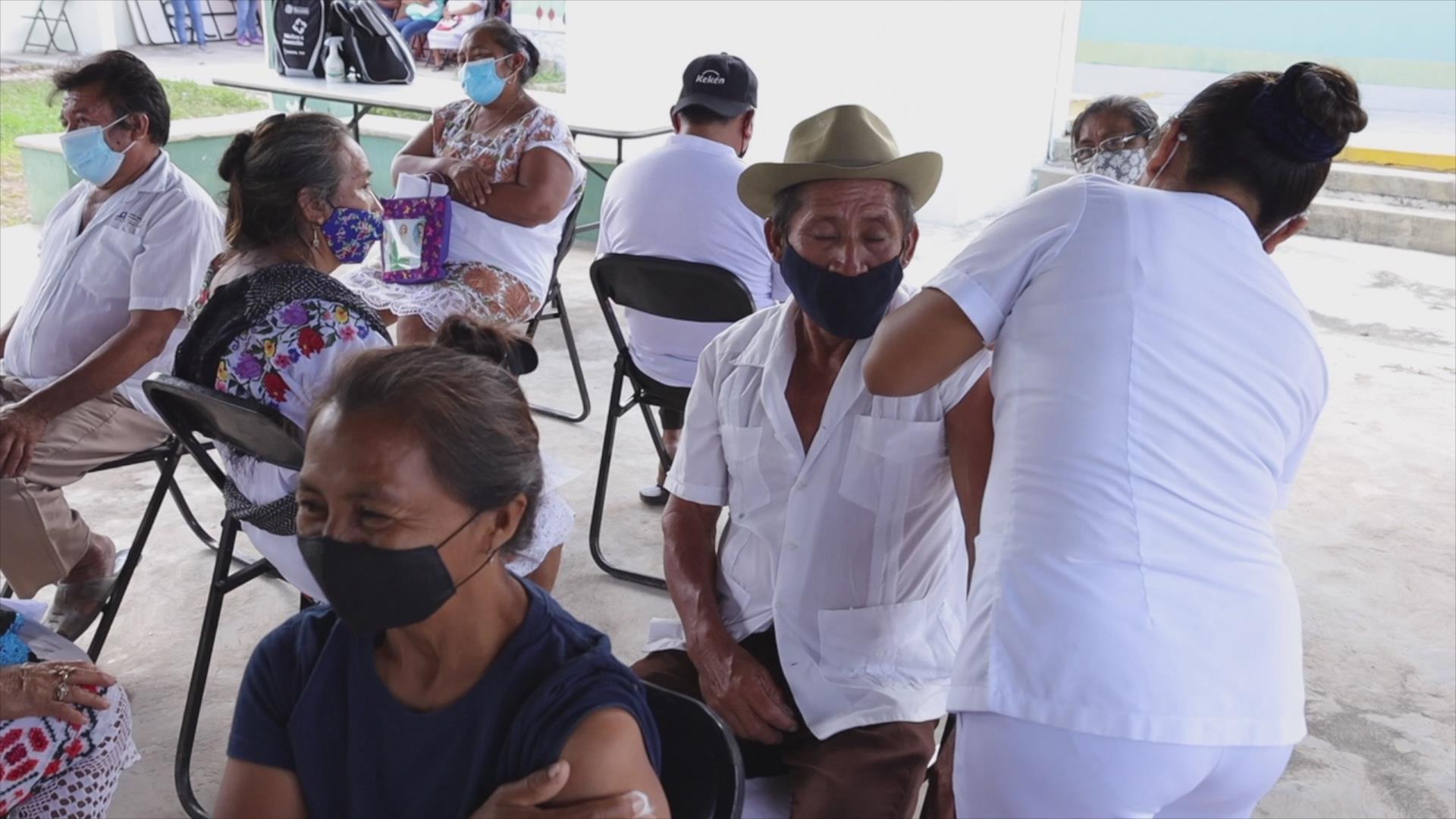 Región maya en México recibe vacuna Sinovac