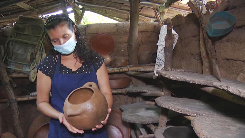 Mujeres salvadoreñas vencen dificultades en medio de la pandemia