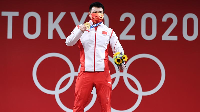 Halterofilia: Chen de China gana medalla de oro en categoría de 67 kilogramos