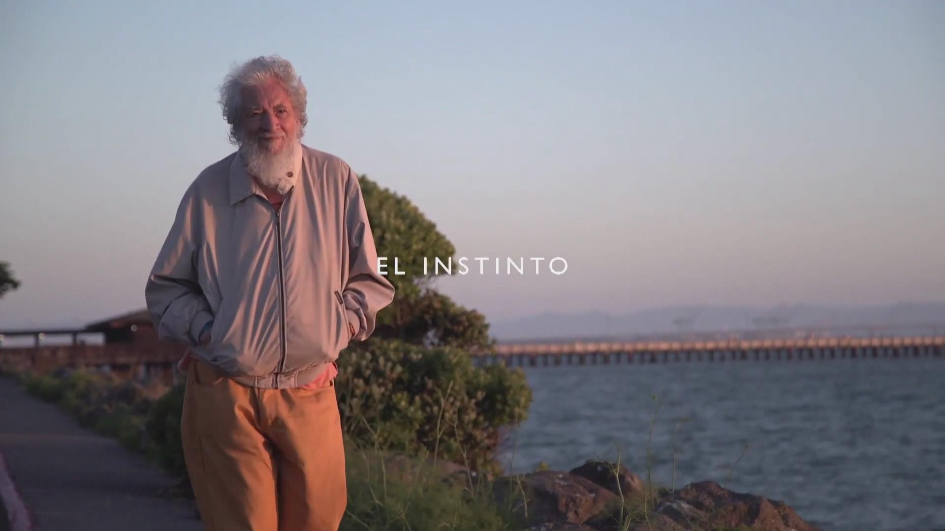 Documental explora vida de psiquiatra chileno Claudio Naranjo, exponente mundial de psicología transpersonal