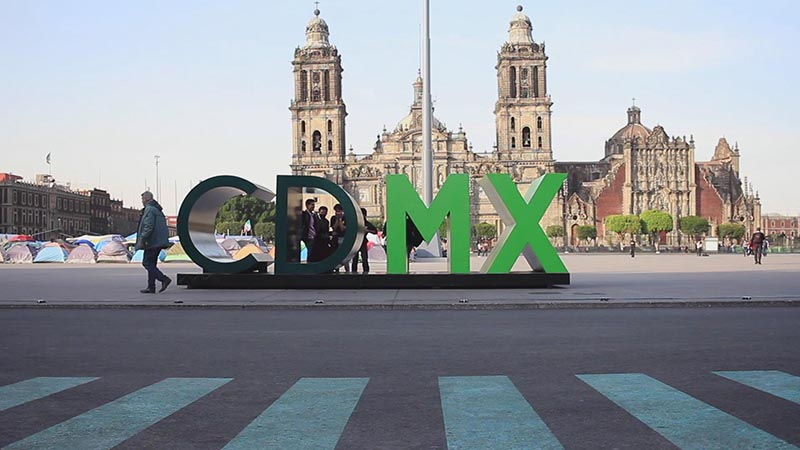 México bate récord de contagios por COVID-19, mientras autoridades esperan declive de pandemia