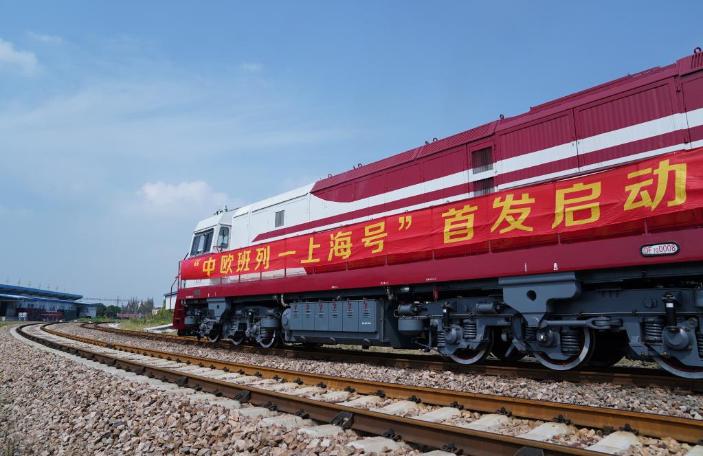 Shanghai lanza su primer tren de carga China-Europa