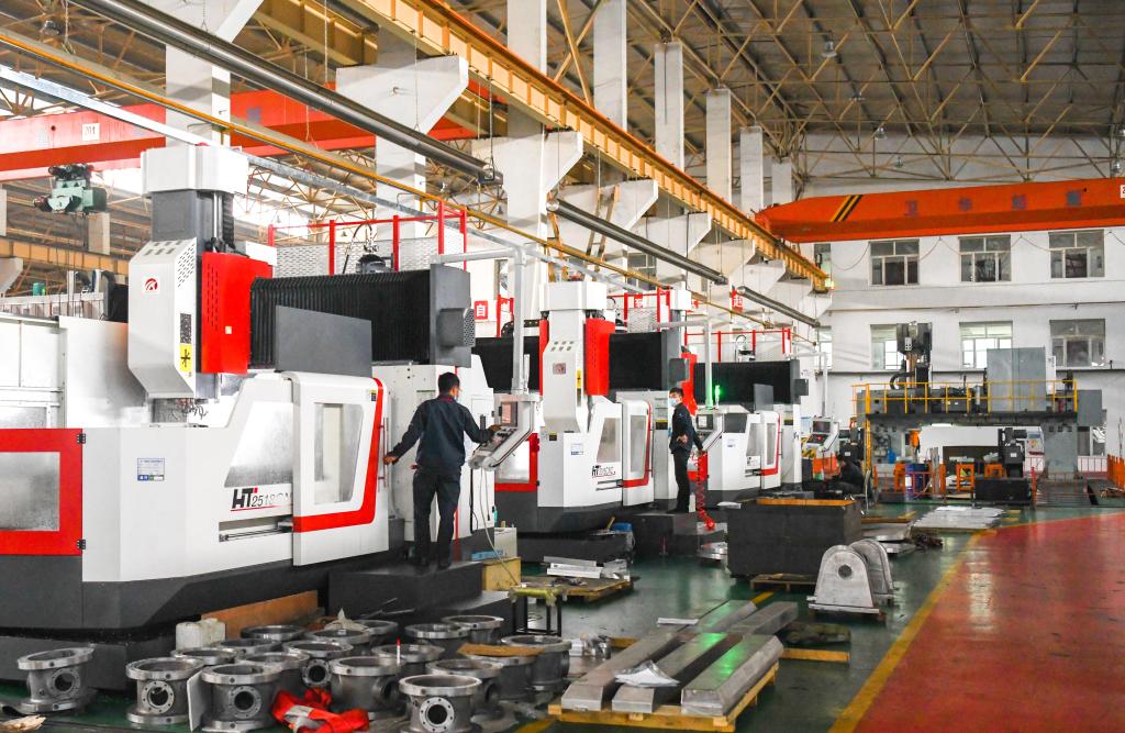 Producción industrial de China crece 3,8 % en noviembre