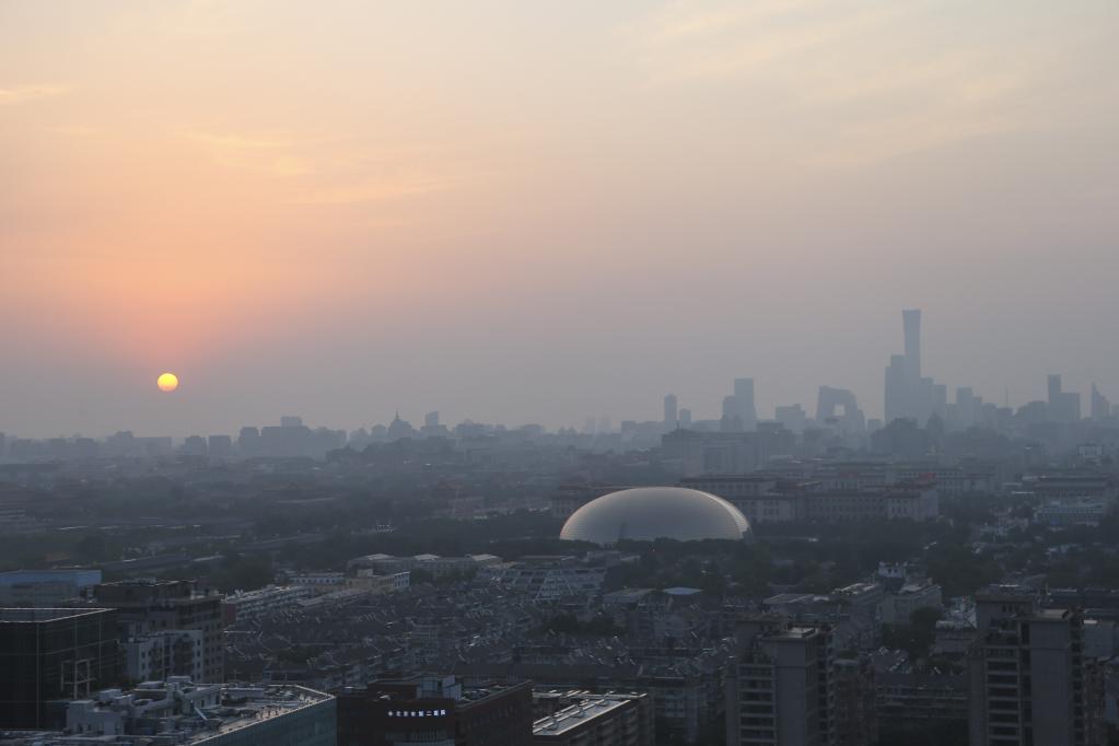 El Sol se eleva en Beijing