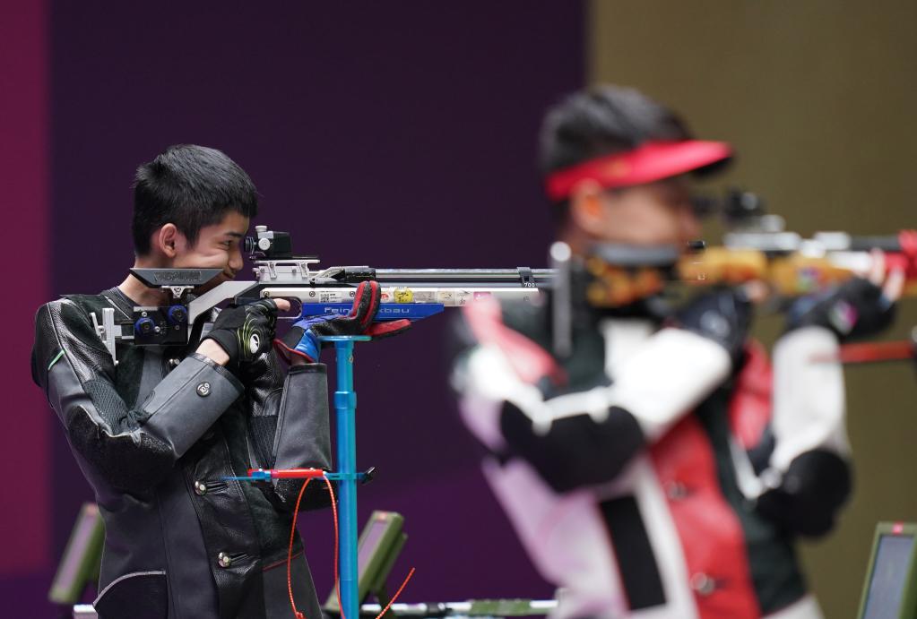 Tokio 2020: Tirador chino de 16 años se cuelga la plata en rifle de aire a 10 metros