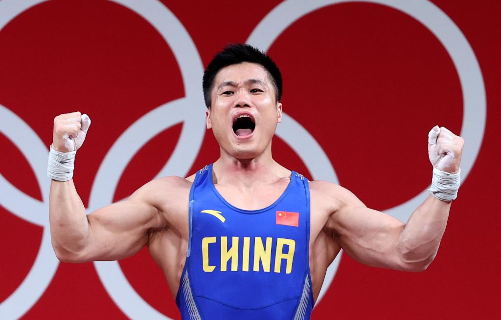 Tokio 2020: Pesista chino Lyu campeona en categoría masculina de hasta 81 kilos