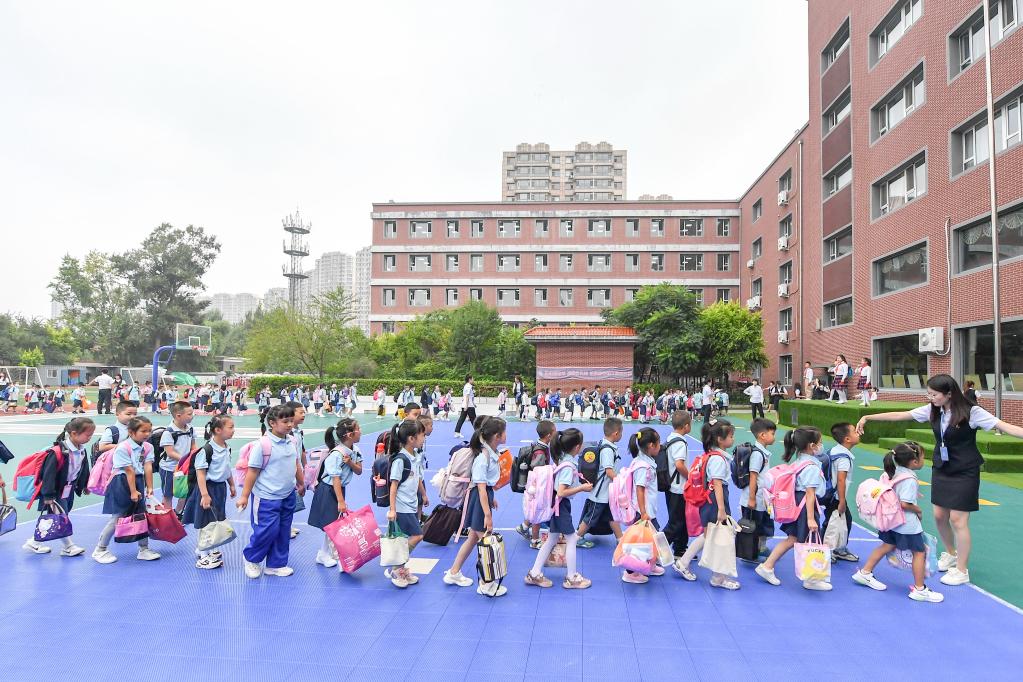 Jilin: Escuelas primarias y secundarias en Changchun reciben nuevos semestres