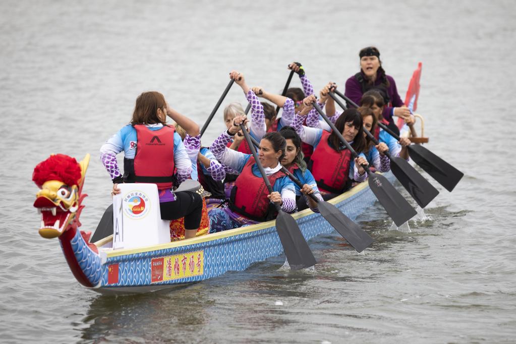 ESPECIAL: Se realiza con éxito competencia de botes dragón en Argentina