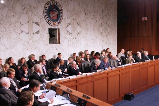 Comité de senado de EEUU autoriza ataque contra Siria