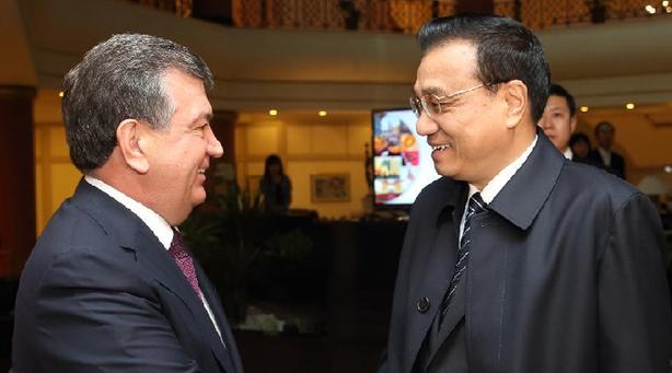 Primeros ministros de China y Uzbekistán prometen fortalecer cooperación de seguridad