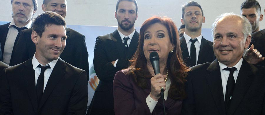 MUNDIAL 2014: Presidenta recibe a selección argentina
