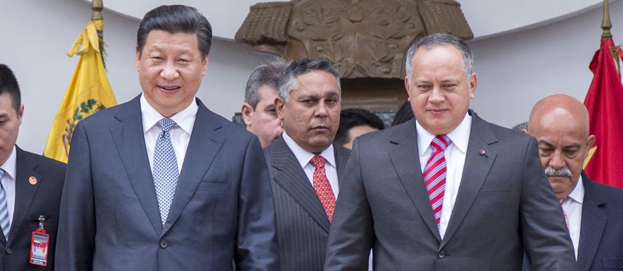 Xi pide intercambios parlamentarios más firmes entre China y Venezuela
