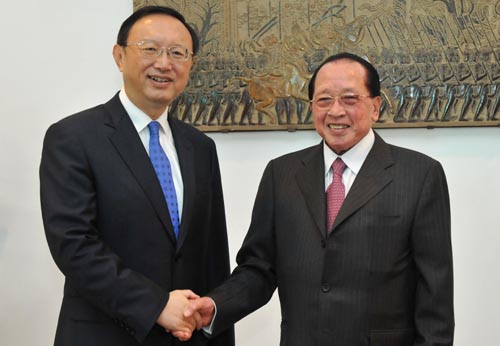 Camboya y China prometen impulsar lazos