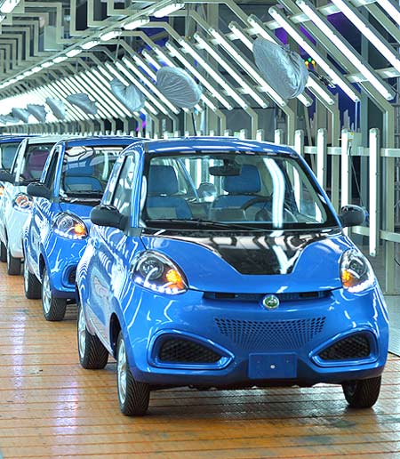 Capital china convierte farolas en cargadores para vehículos eléctricos