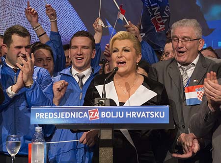 Croacia da victoria electoral a oposición y elige por primera vez a mujer como presidenta
