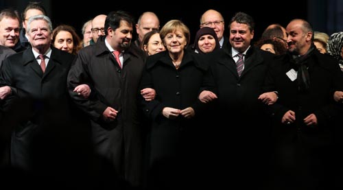 Merkel e importantes ministros asisten a marcha de solidaridad musulmana