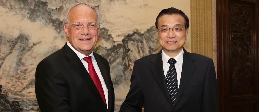 ALC entre China y Suiza es "fuerte señal" contra proteccionismo, dice premier chino