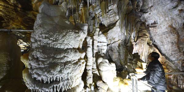 Hebei: Bello paisaje de las cuevas en Xinglong