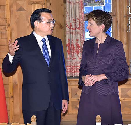 China ofrece a Suiza una cuota de ocho mil millones de dólares en IIEC