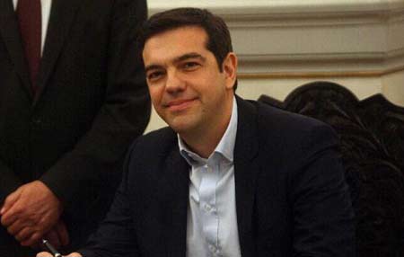 Líder de partido Syriza presta juramento como PM griego
