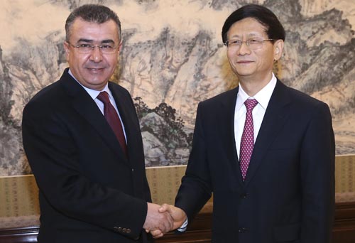 China promete fortalecer cooperación antiterrorismo con Turquía