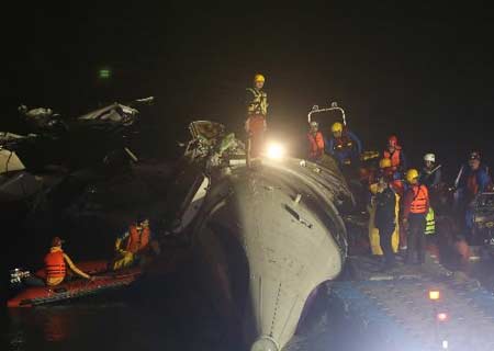 Ascienden a 23 muertos tras estrellarse avión de TransAsia Airways de Taiwan