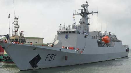 Armada nigeriana recibe buque de patrullaje de China
