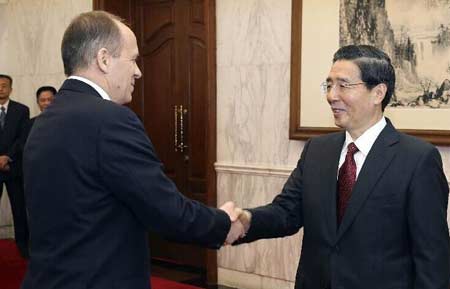 China y Rusia prometen cooperación más estrecha en seguridad
