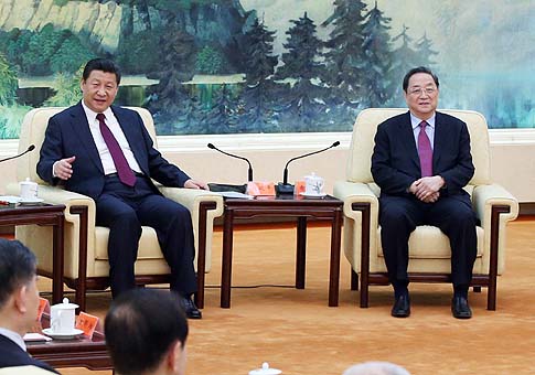 Presidente chino celebra Año Nuevo Lunar con personajes no comunistas