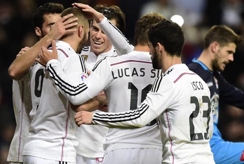 Fútbol: Real Madrid gana 2-0 al Deportivo de la Coruña