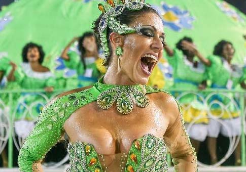 Brasil: Entre bailes comienza el Carnaval