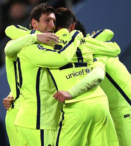 Fútbol: Gana Barcelona 2-1 a Manchester City en partido de la "Champions"