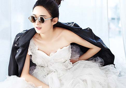 Zhao Liying en portada de Bazaar China
