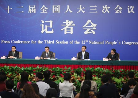 Necesaria política fiscal proactiva ante presión a la baja en China, según ministro