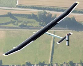 Avión solar Si2 despega para viaje de 5 meses alrededor del mundo