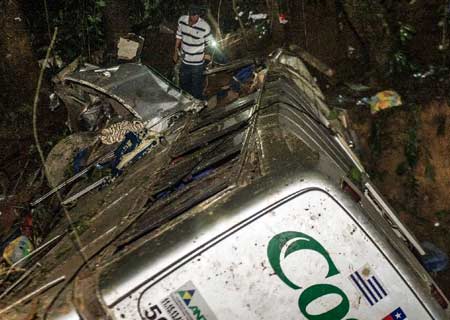 Eleva a 49 número de víctimas mortales en accidente de tráfico en sur de Brasil