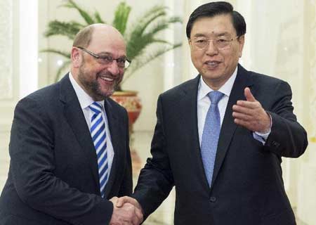 Máximos legisladores de China y Europa prometen fortalecer cooperación