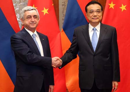 PM de China se reúne con presidente de Armenia