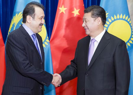 China y Kazajistán se comprometen a intensificar cooperación mediante iniciativa de la Ruta de la Seda