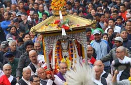 Seto Machhindranath Festival en Nepal