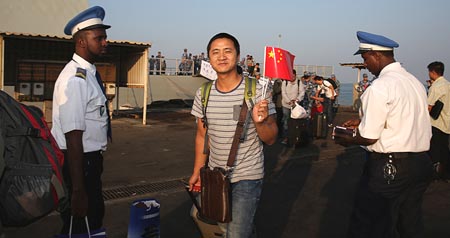 Más de 500 chinos evacuados de Yemen llegan a Yibuti