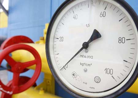 Putin acepta ampliar tres meses acuerdo de gas con Ucrania