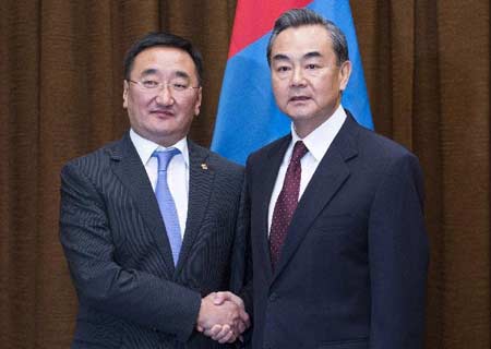 China y Mongolia prometen conmemorar victoria en Segunda Guerra Mundial