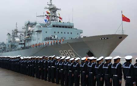 Nueva flota naval de escolta parte hacia Golfo de Adén