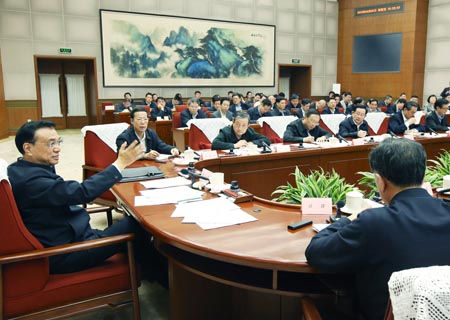 Enfoque de China: China acelerará cooperación industrial internacional, dice PM