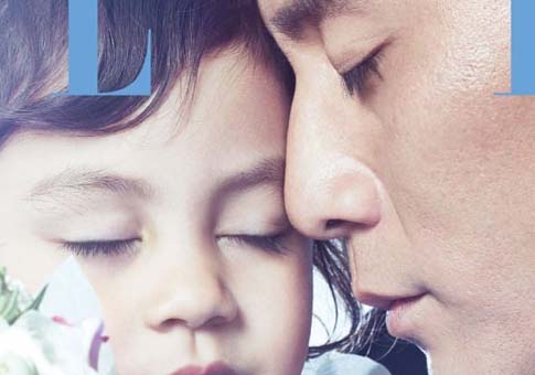 Liu Ye posa para ELLE China junto a su hija