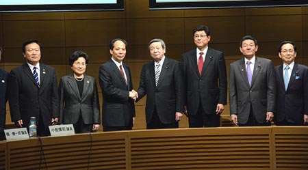 Temas históricos son clave para mejorar lazos China-Japón, dice funcionario chino