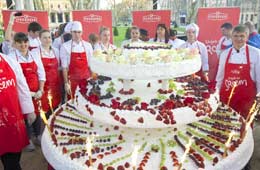 Festival de Dulces en Croacia con pastel de 650 kilos